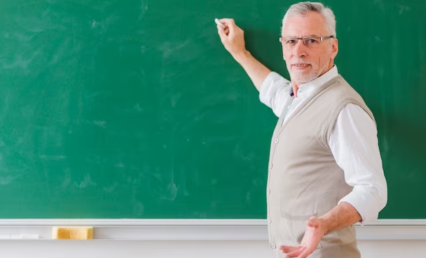 Cuánto gana un profesor en Costa Rica